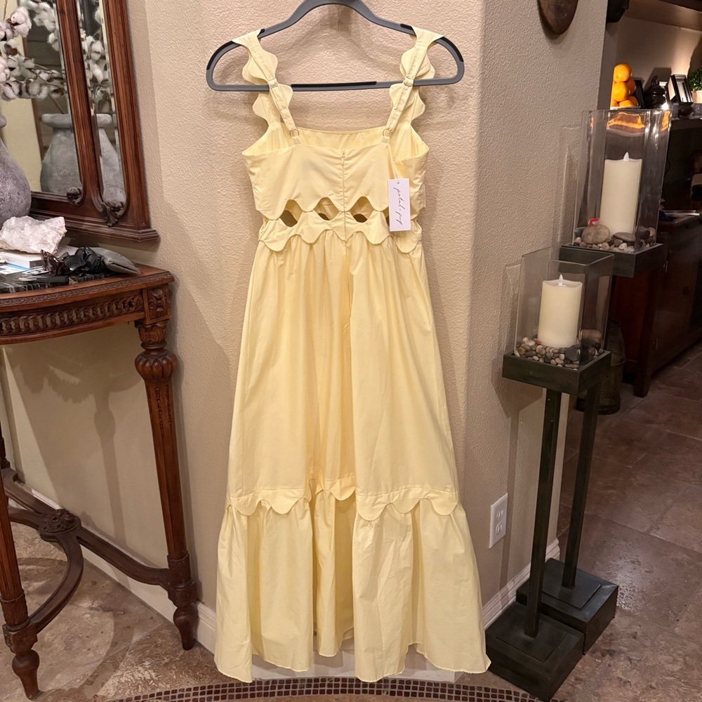 NWT~PETAL & PUP Yellow Sleeveless Dixie Scalloped Cutout Maxi Dress Size XS - Picture 4 of 9